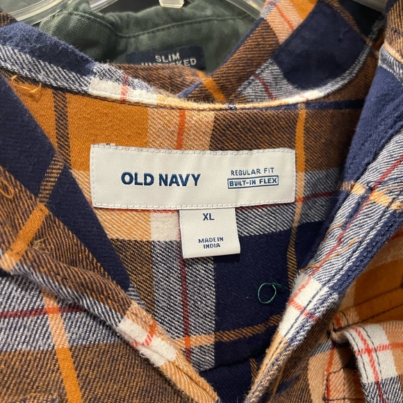 Old Navy Flannel Size XL - Picture 2 of 2